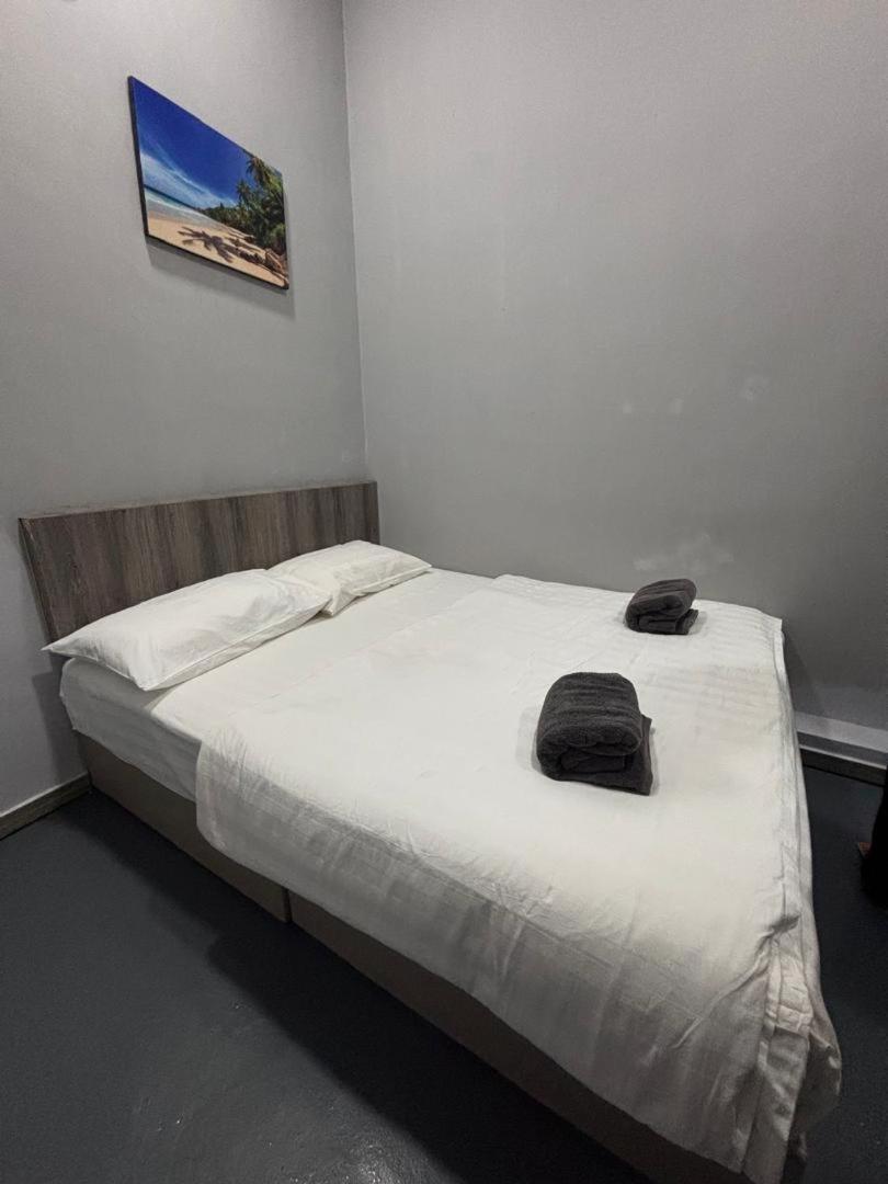 The Room Inn - Pasir Panjang Kampung Kuala Besut Exterior photo
